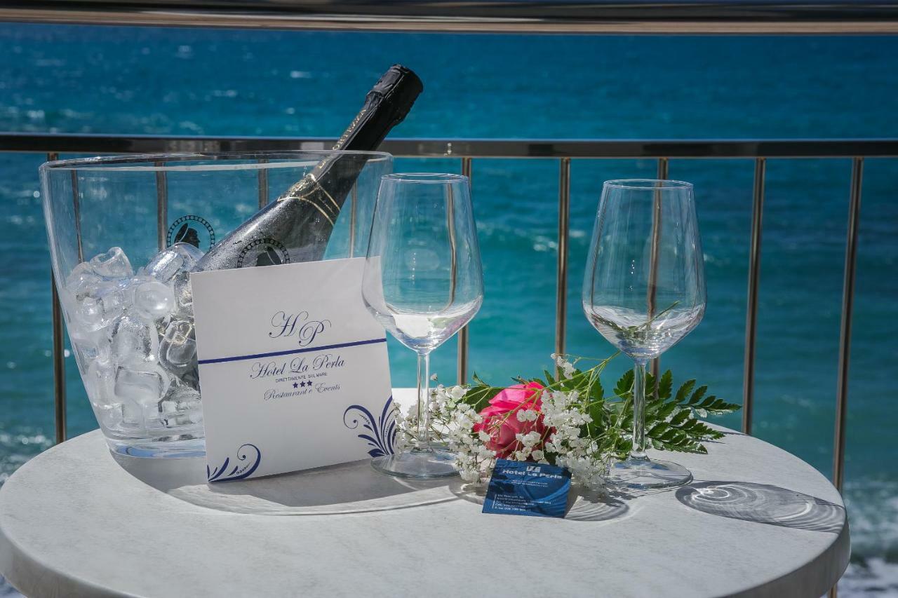 Hotel La Perla 빌람마레 외부 사진